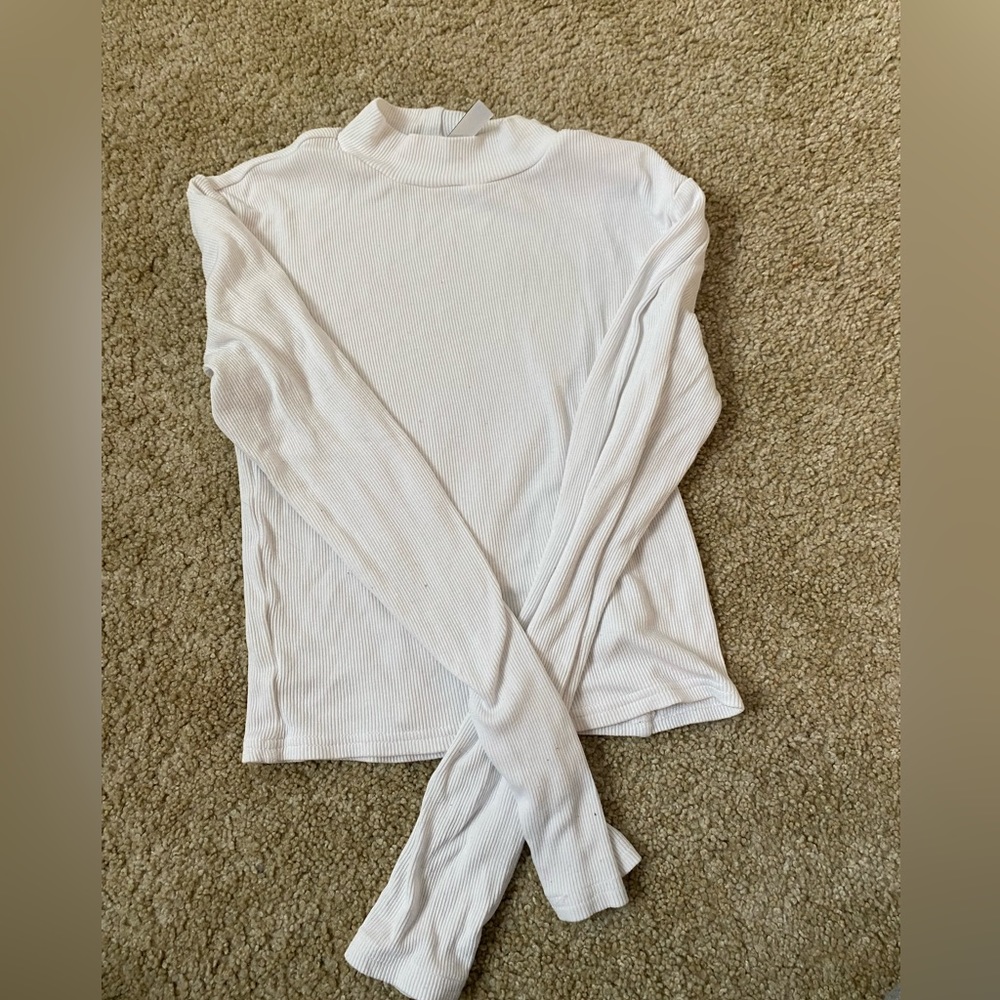 Divided white turtleneck